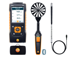 Miernik wielofunkcyjny Testo 440 z bezprzewodową sondą wiatraczkową (Ø 100 mm) i przewodową sondą wiatraczkową (Ø 16 mm)